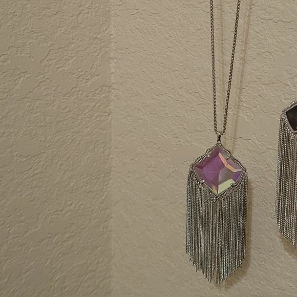 NWT KENDRA SCOTT FACETED DICHROIC SILVER NECKLACE - Picture 14 of 15